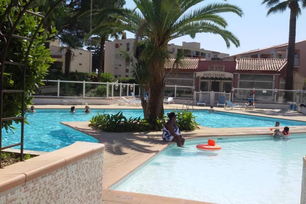 Appartamento Vista Splendida Residence Du Golf Golfe-Juan Luaran gambar