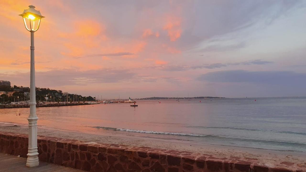 Appartamento Vista Splendida Residence Du Golf Golfe-Juan Luaran gambar